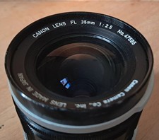 Canon FL 35mm 1:2.5 in buone condizioni con custodia in pelle