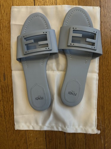 Sandalo piatto donna - , fendi