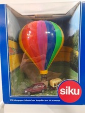 Siku 3728 Mongolfiera con Mercedes ML320 e rimorchio 1/64