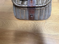 Bel cestino creel da pesca a