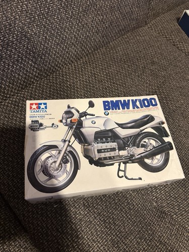 Tamiya bmw k100 model kit - 1:12,