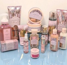 Set 15 Pezzi Champagne Toast Bagno e Corpo Funziona Full Size + Mini Mist Crema Labbra Lavaggio