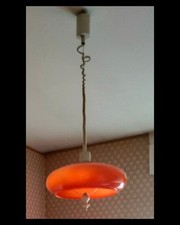 lampadario vintage anni 70 In Plexiglass Arancione Sali E Scendi. Usato