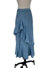 Gonna lunga svasata a strati