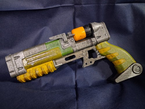 Replica fallout laser pistol - replica,