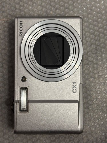 Fotocamera digitale compatta