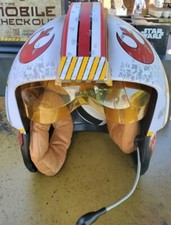 Elmetto Disney Parks