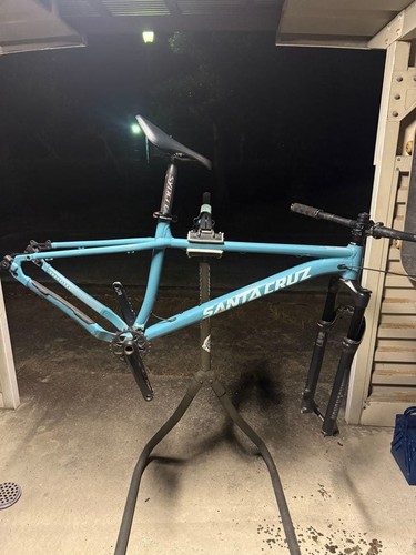 Santa cruz chameleon freme set - chameleon,
