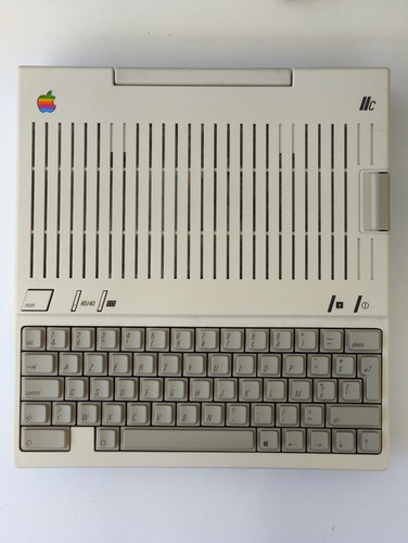 Apple iic 1985 - apple,