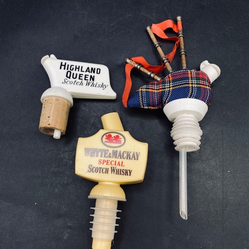 Whisky bottle pourers - whisky, x