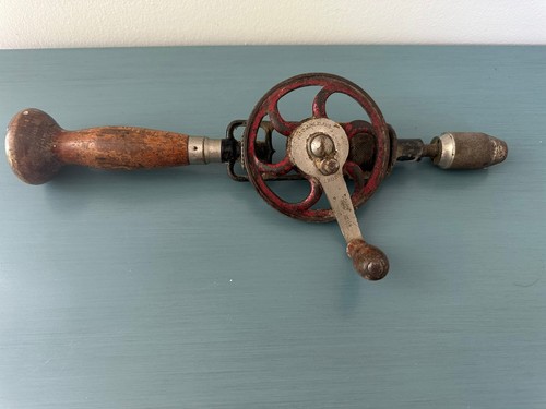Antico trapano mano vintage - a,