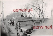 Avanzata con camion Ford BB