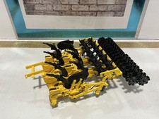 1/32 COLTIVATORE ARATRO