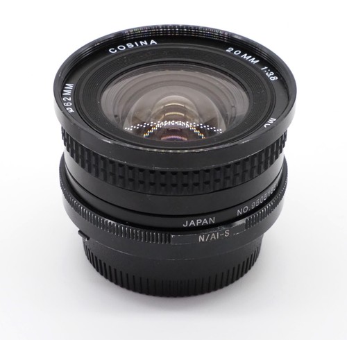 Cosina 20mm macro gran - f3,8,