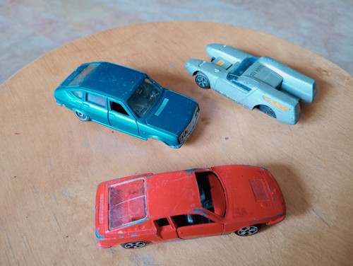 Lotto politoys 43 lancia - politoys, 1:43