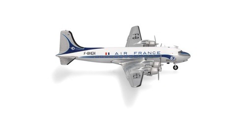 Herpa 571104 001 200 air - -,
