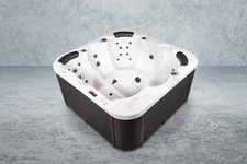 Vasca Idromassaggio di Lusso