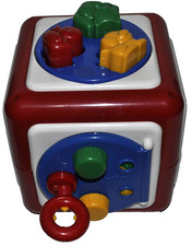 Cubo Cassaforte  Chicco con lettere, numeri, solidi, animali e chiave cassaforte