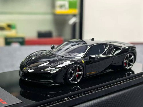 Modellino supercar ibrida