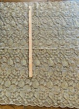 Tessuto maglia smerlata ricamo