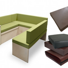 Cuscini in ecopelle tagliati