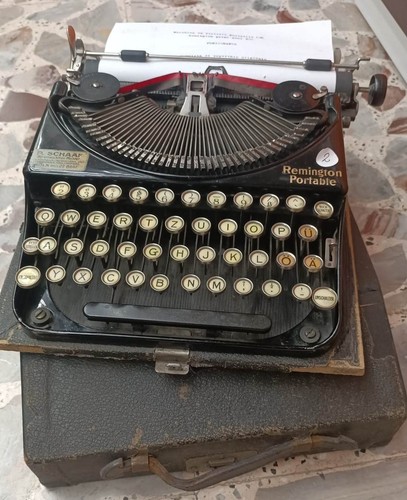 Macchina scrivere remington - da,
