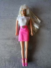 Tanya cammina felice grandi