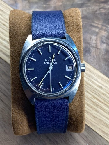 Vintage bulova accutron 218 - bulova,