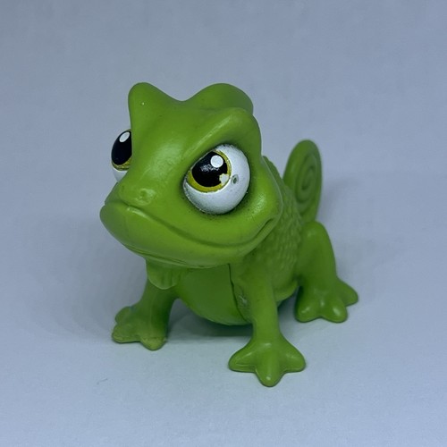 Disney aggrovigliato pascal - disney,