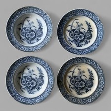 4 Piatti Inglesi in ceramica Decorazione Blu con margherite inizi 900