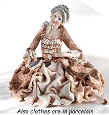 1700s Venetian Lady Statue