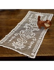 CENTRO REALIZZATO  IN FILET A