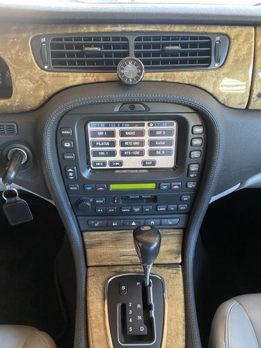 2r83 10e889 navigatore - -,