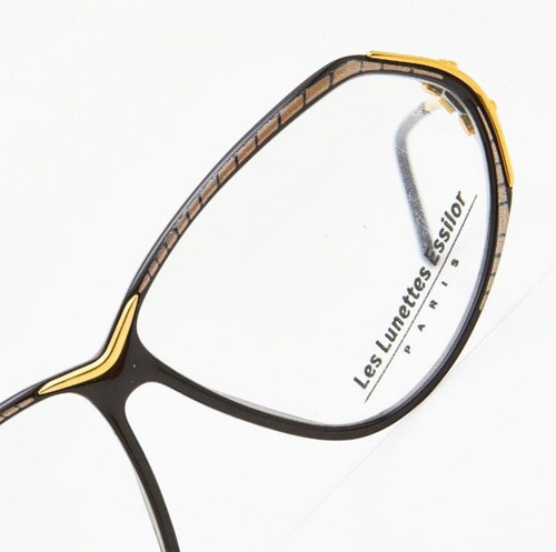 Les lunettes essilor 635 - lunettes,