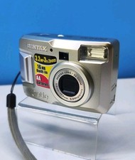 Pentax Optio 30, fotocamera digitale 3,2 mp. argento. Zoom 3x. testato, funzionante. ottime condizioni