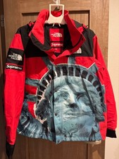 THE NORTH FACE Supreme