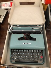 MACCHINA DA SCRIVERE LETTERA 22 IN OTTIME CONDIZIONI CON CUSTODIA