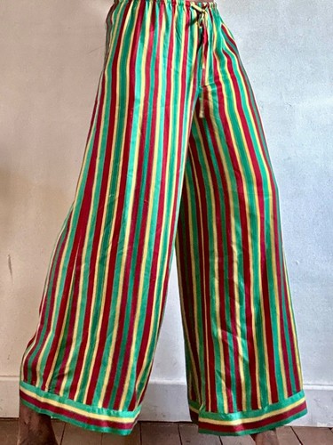 Pantalone nuovo con - pantalone, etichette