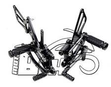 PEDANE ARRETRATE X HONDA CBR 600RR 03/06 E CBR 1000RR 04/07 ERGAL NERO REGOLABIL