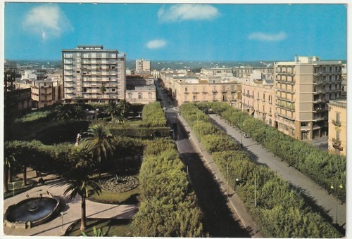 Trani piazza vittorio veneto - trani,