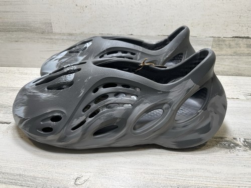Nuove adidas yeezy foam runner - adidas,