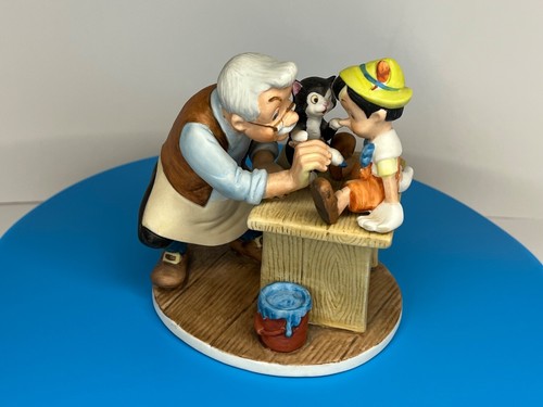 Figurina pinocchio collezione - pinocchio,