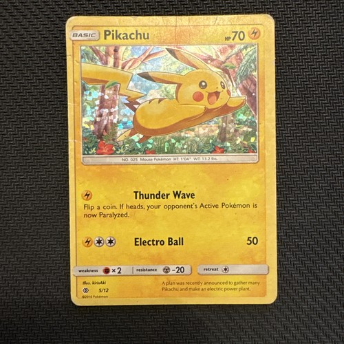 Pikachu holo 2016 - pikachu,