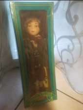 Bambola antica dipinta a mano