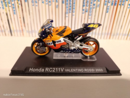 Moto honda 1 24 - gp, rc211v