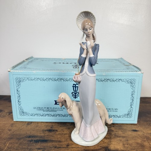 Lladro 1537 stepping - lladro, lady