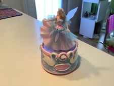 HALLMARK BARBIE SWAN LAKE