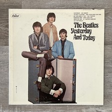 The Beatles Yesterday And Today Lp 1st Mono 1966 Canadian Pressing—FAST SHIPPING