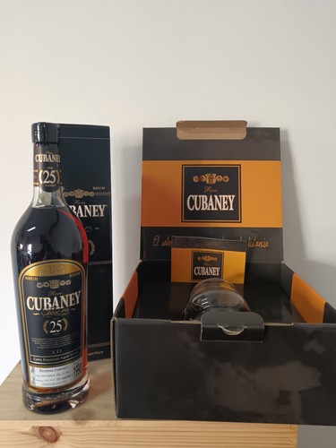 Rum cubaney tesoro 1990 25 - cubaney,