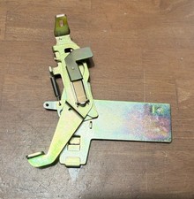 Bracket Assembly (right) for